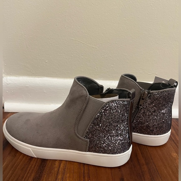 SO Novah Girls Shoe Size 2 NWT - Picture 3 of 6